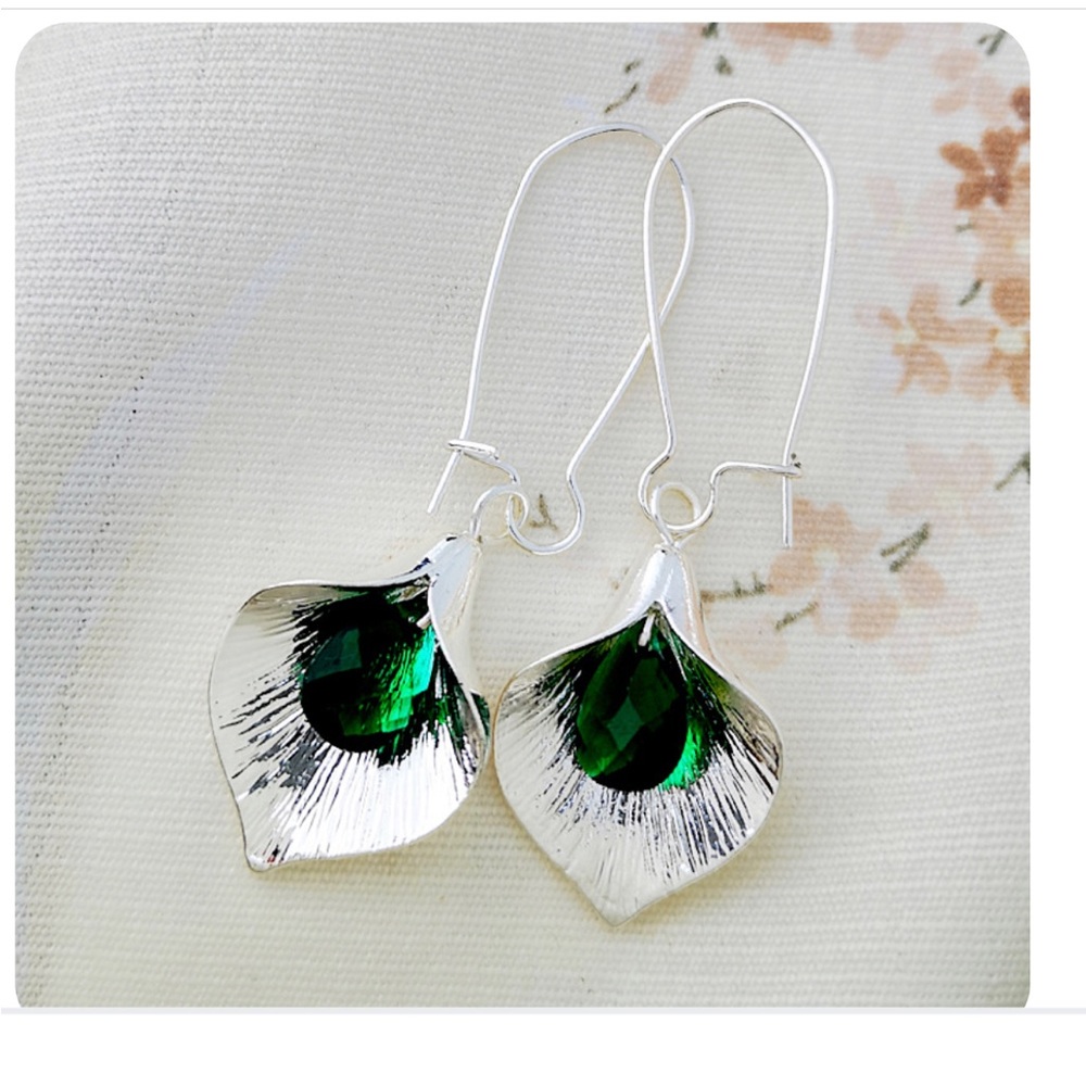 Fashion orchid bud earrings